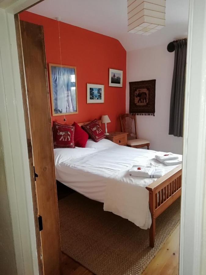 Clearview Cottage Сейнт Остел Екстериор снимка